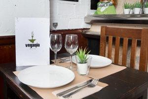 Vegania Veggie Bar 